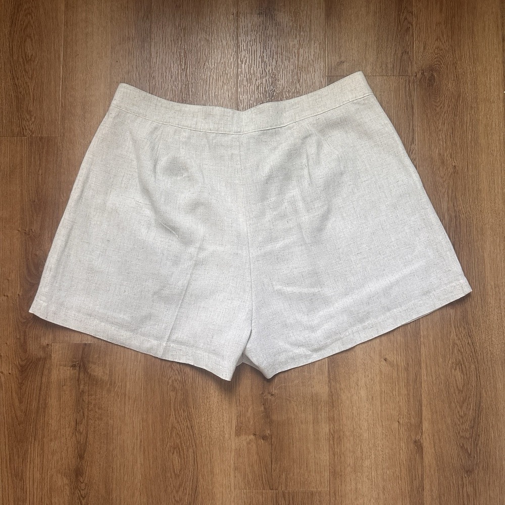 Peppermayo Women's Linen Blend Pleated Shorts Size 10 - Picture 8 of 9